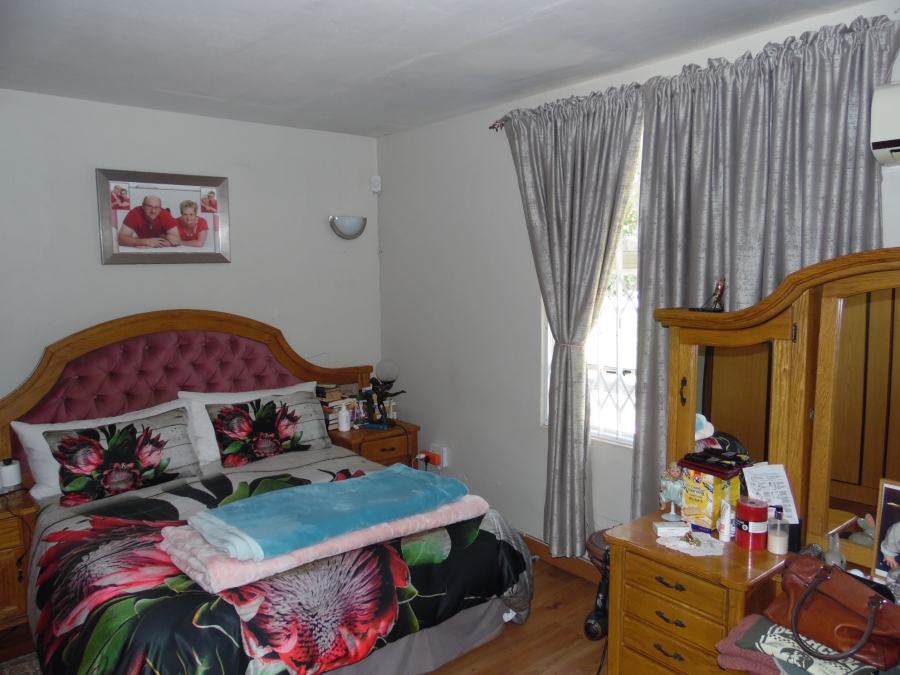 5 Bedroom Property for Sale in Doorn Free State